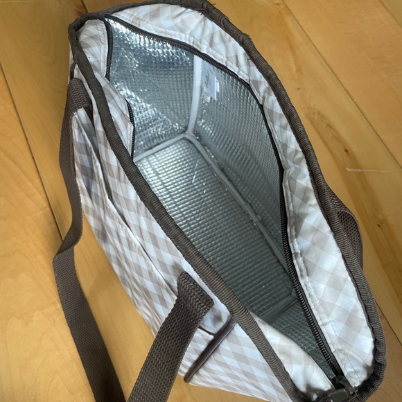 Thirty-One thermal tote. - Picture 4 of 4